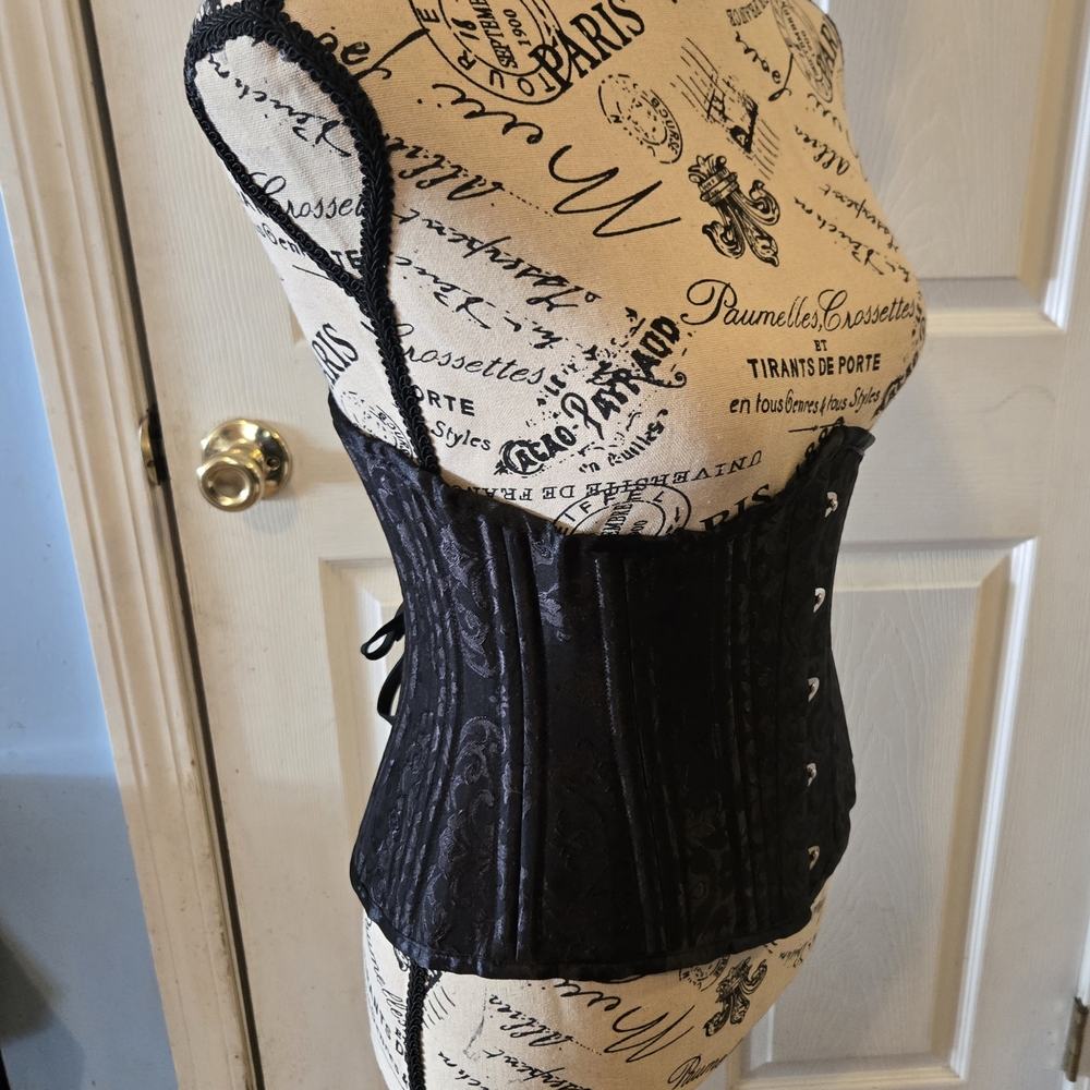 Black Floral Underbust Corset Belt - Women's Waist Cincher - Picture 2 of 3